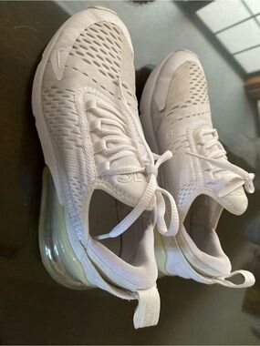 Nike White Mesh Running Sneakers with Clear Air Sole